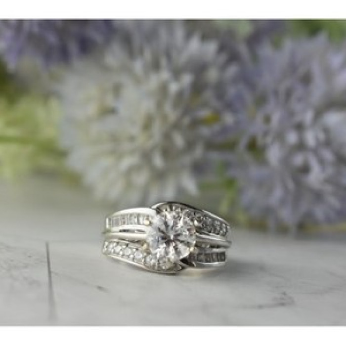 925 Sterling Silver CZ Ring Size 7