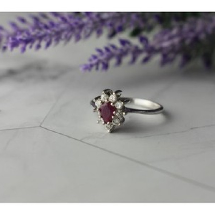 925 Sterling Silver Pink Spinel and CZ Ring Size 8