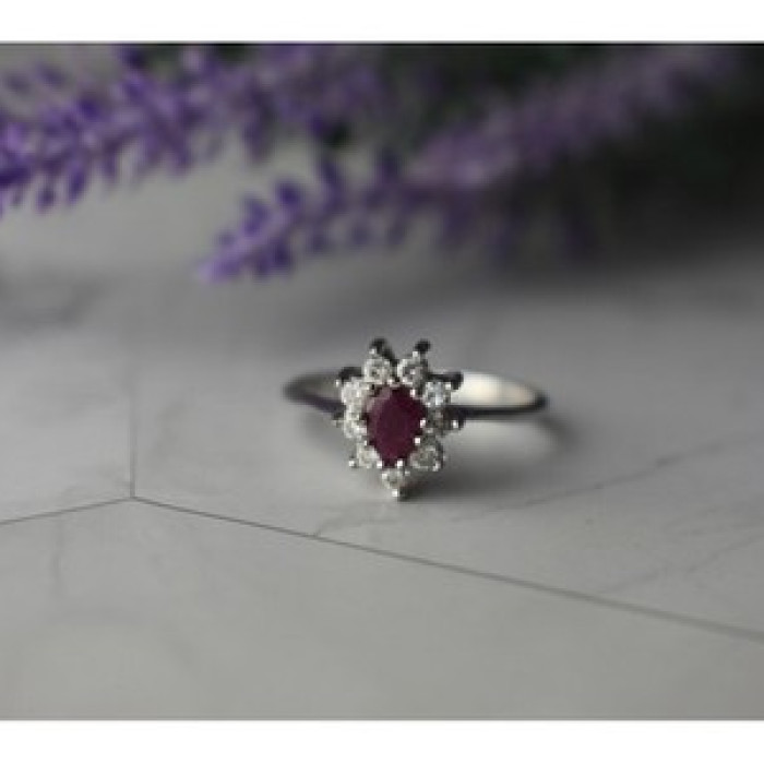 925 Sterling Silver Pink Spinel and CZ Ring Size 8
