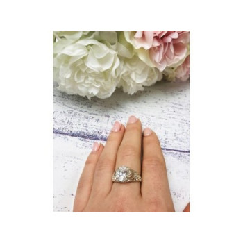 925 Sterling Silver CZ Ring Size 7.5