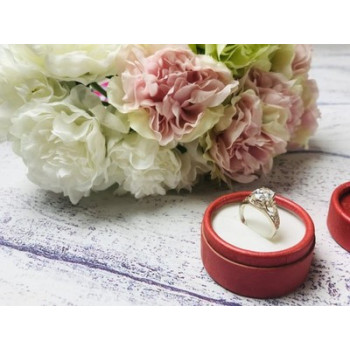 925 Sterling Silver CZ Ring Size 7.5