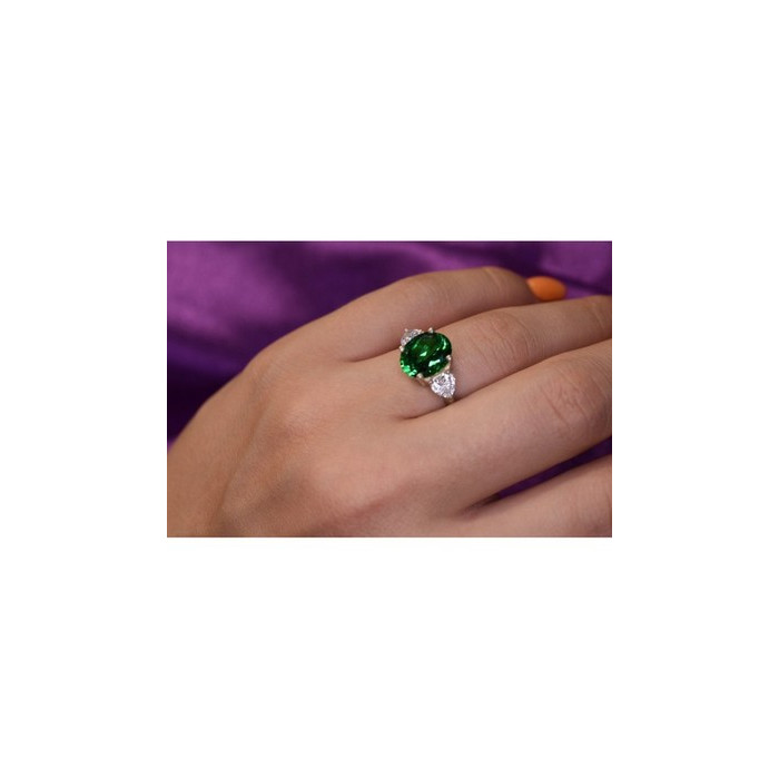 925 Sterling Silver Emerald & CZ Ring Size 6.5