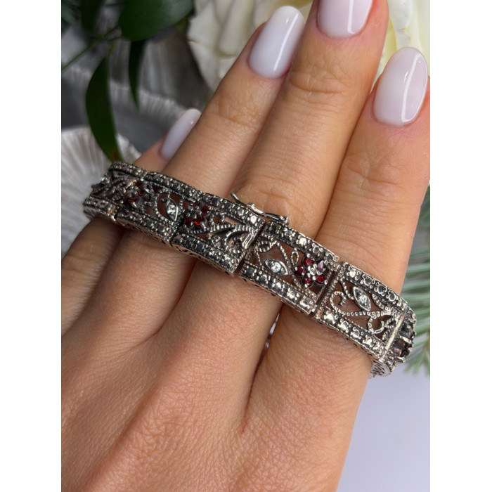 925 Sterling Silver Garnet & Beryl Flowers Bracelet Size 7