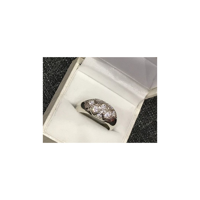 925 Sterling Silver CZ Ring Size 9
