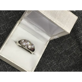 925 Sterling Silver CZ Ring Size 9