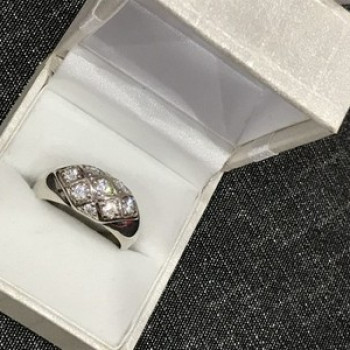925 Sterling Silver CZ Ring Size 9