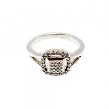 925 Sterling Silver White Sapphires Ring Size 5.5