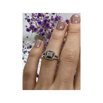 925 Sterling Silver White Sapphires Ring Size 5.5