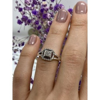 925 Sterling Silver White Sapphires Ring Size 5.5