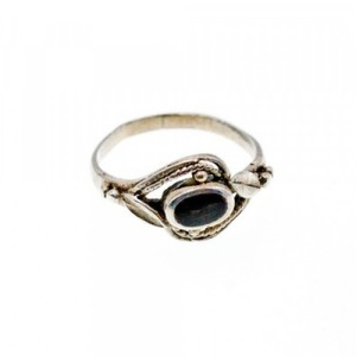 Vintage 925 Sterling Silver Black Onyx Ring Size 5.5
