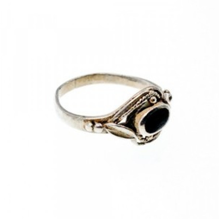 Vintage 925 Sterling Silver Black Onyx Ring Size 5.5