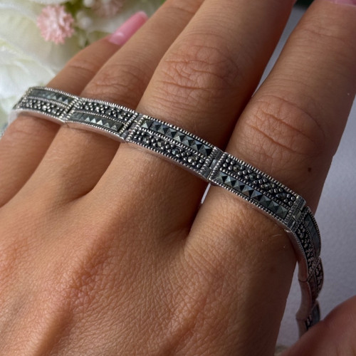 Elegant 925 Sterling Silver Marcasite Bracelet Length 8 Inch