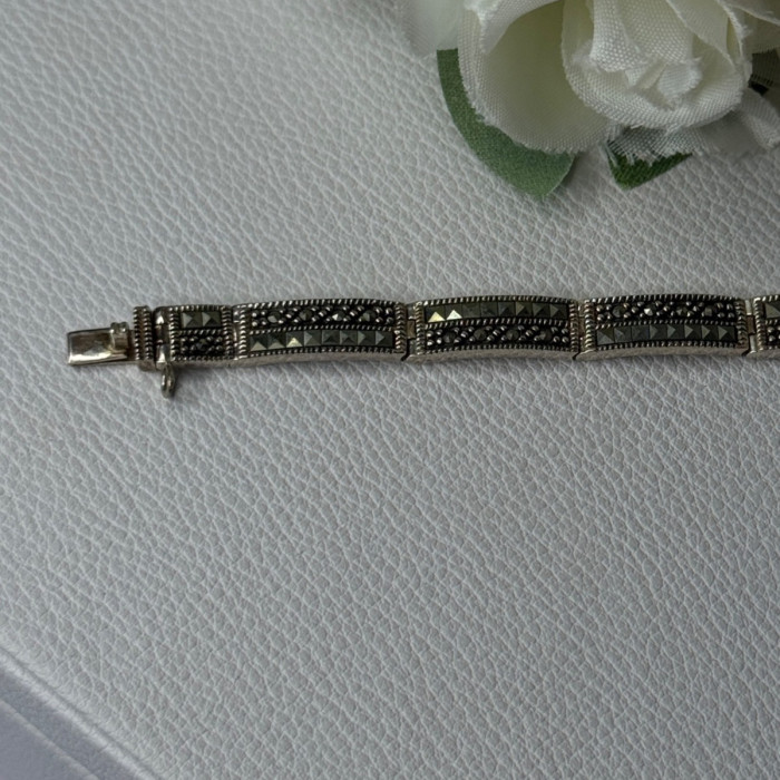 Elegant 925 Sterling Silver Marcasite Bracelet Length 8 Inch