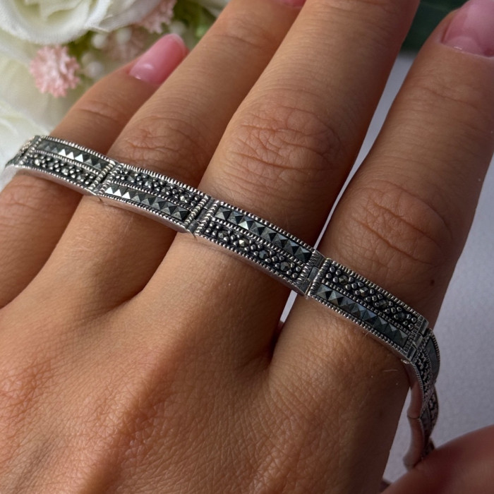 Elegant 925 Sterling Silver Marcasite Bracelet Length 8 Inch