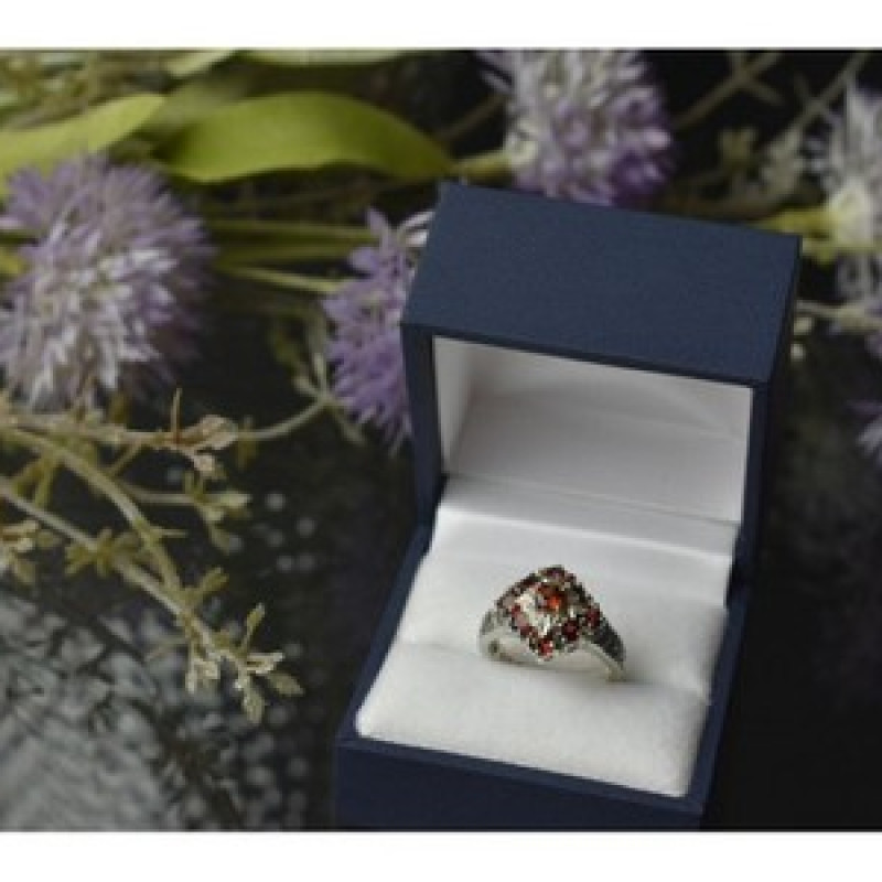 925 Sterling Silver Almandine Ring Size 7