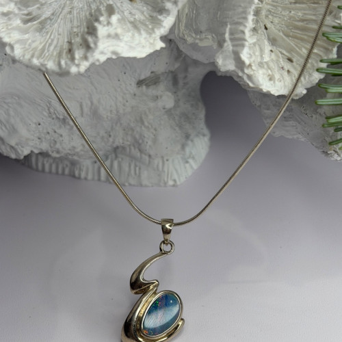 Italy 925 Sterling Silver Opal Necklace Length 16 in