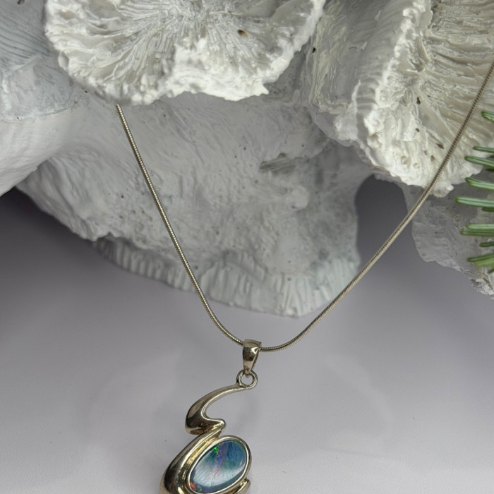 Italy 925 Sterling Silver Opal Necklace Length 16 in