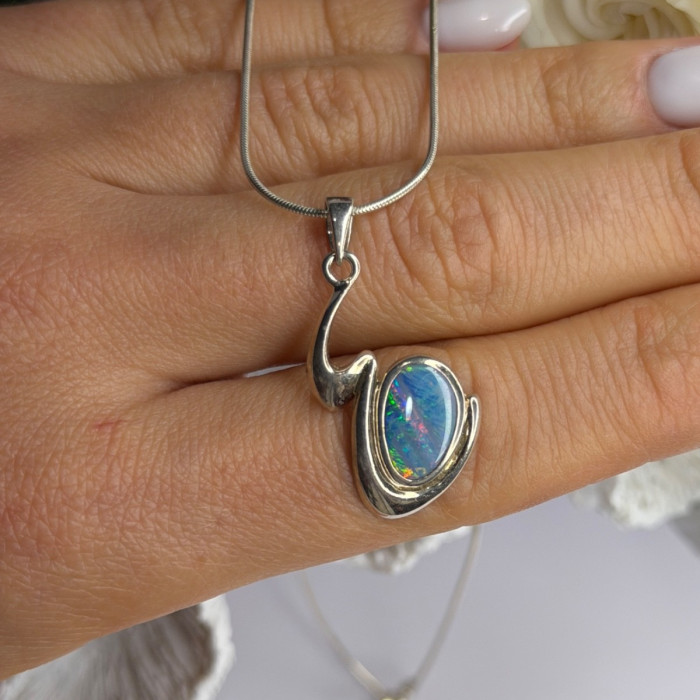 Italy 925 Sterling Silver Opal Necklace Length 16 in