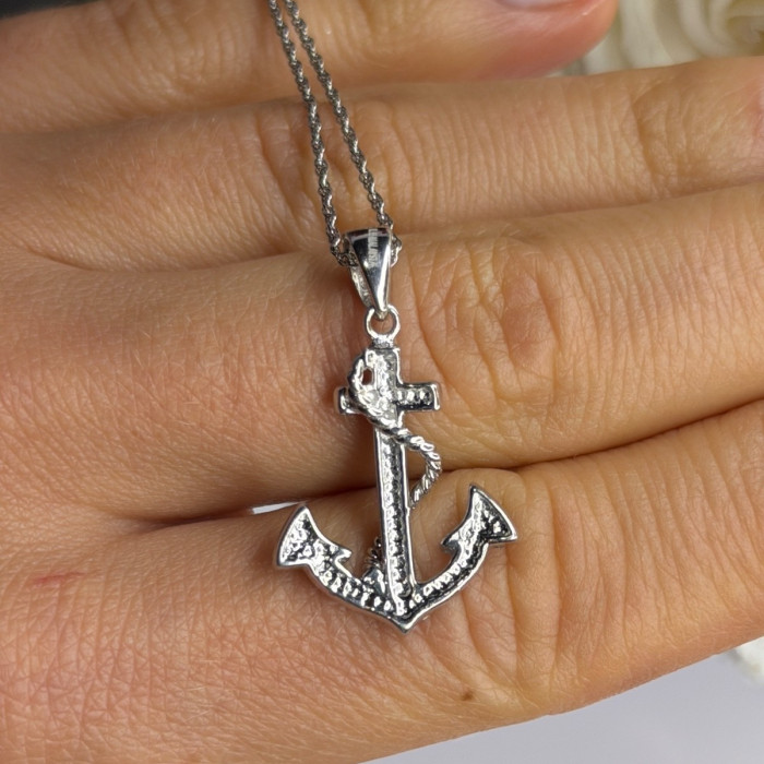 925 Sterling Silver Anchor Cz Necklace Length 19 in