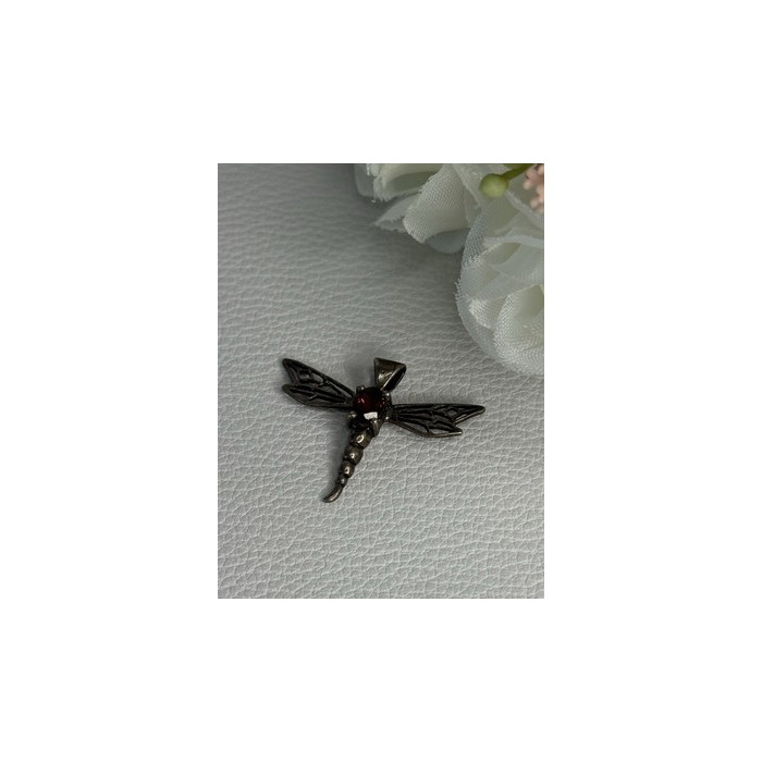 925 Sterling Silver Dragonfly Garnet Pendant Length 0.90 Inch