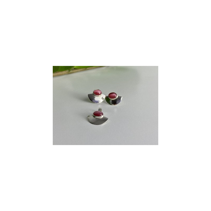 925 Sterling Silver Pink Agate Stud Earrings & Pendant Set