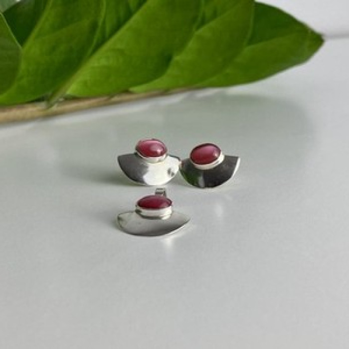 925 Sterling Silver Pink Agate Stud Earrings & Pendant Set