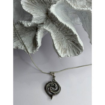 925 Sterling Silver Pisces Zodiac Necklace Length 20 in
