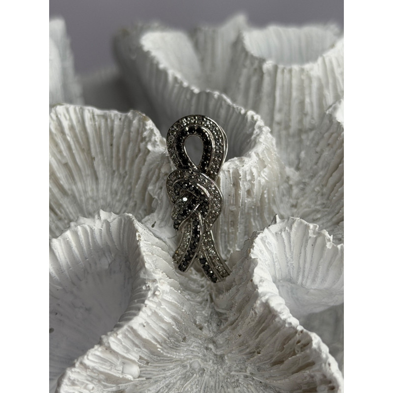 10K White Gold White & Black Diamonds Pendant