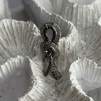 10K White Gold White & Black Diamonds Pendant