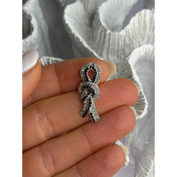 10K White Gold White & Black Diamonds Pendant