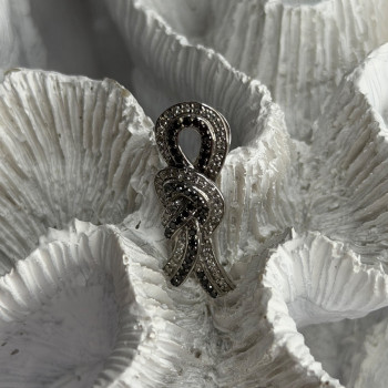 10K White Gold White & Black Diamonds Pendant