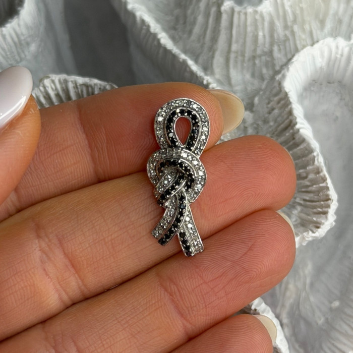 10K White Gold White & Black Diamonds Pendant