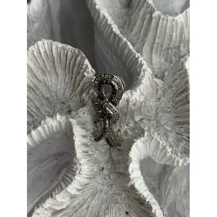 10K White Gold White & Black Diamonds Pendant