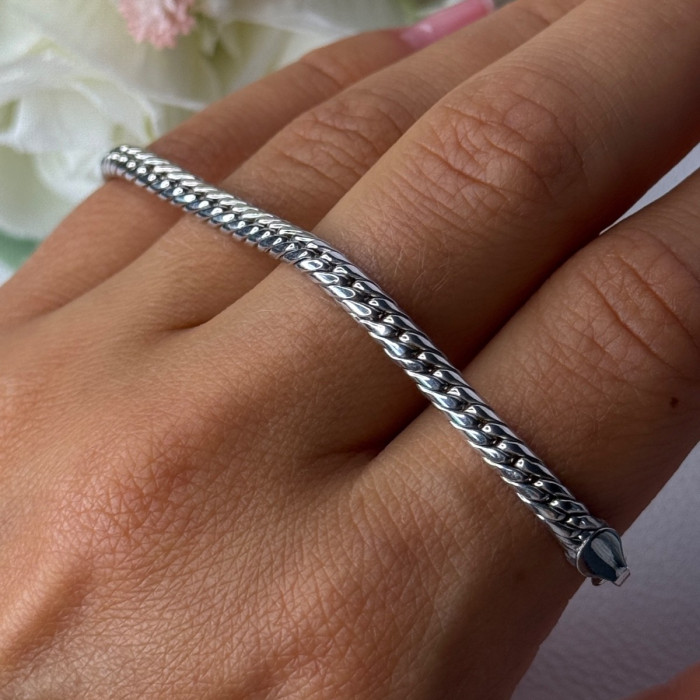 Classy Sizable 925 Sterling Silver Bracelet