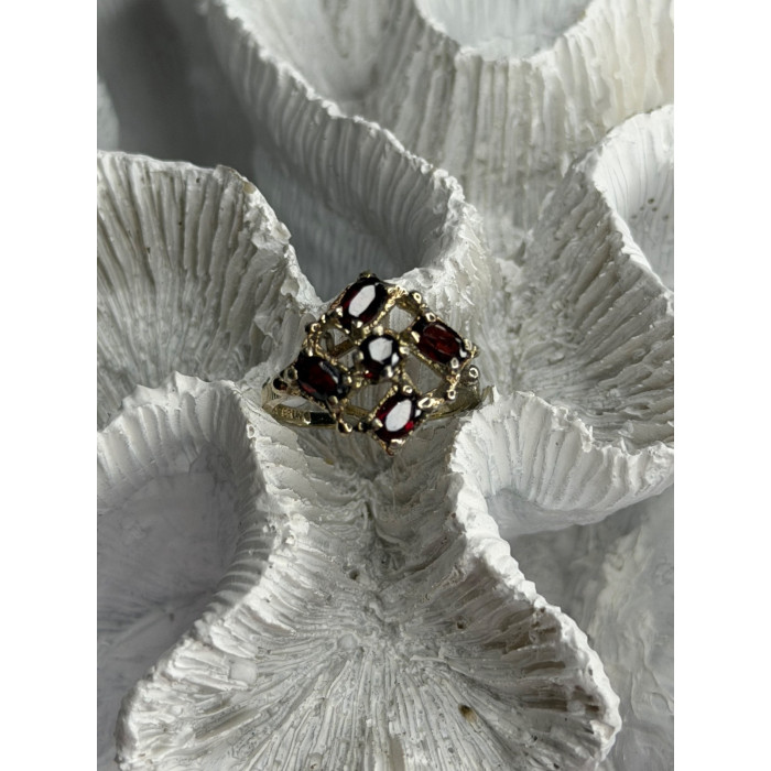 Vintage 925 Sterling Silver Garnet Ring Size 7