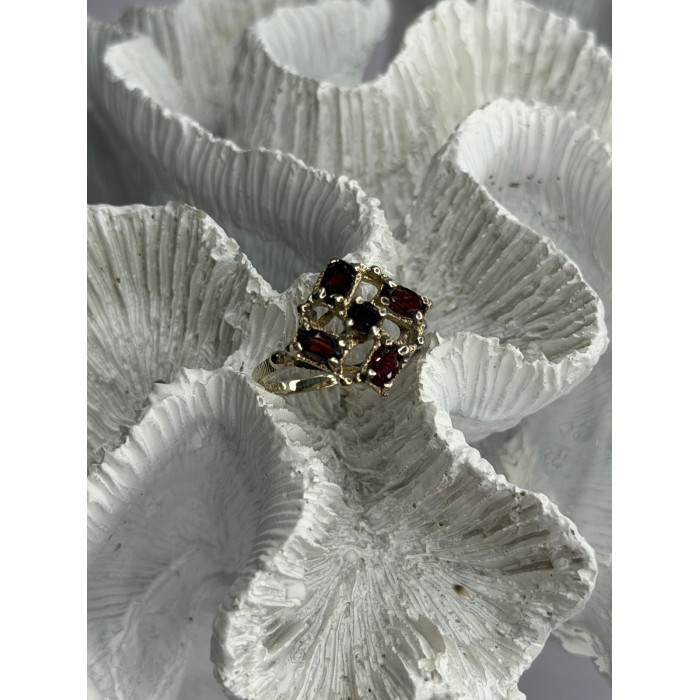 Vintage 925 Sterling Silver Garnet Ring Size 7