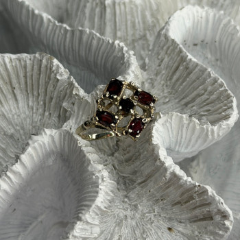 Vintage 925 Sterling Silver Garnet Ring Size 7