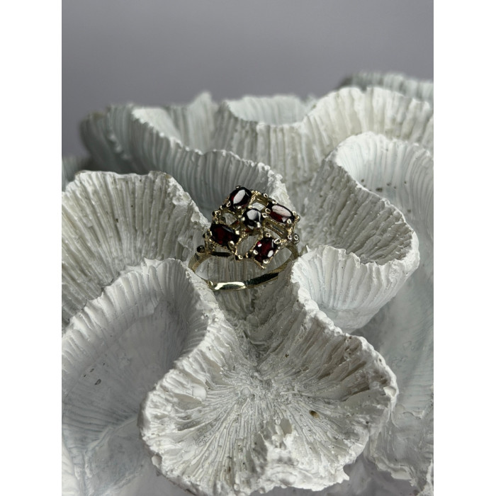 Vintage 925 Sterling Silver Garnet Ring Size 7