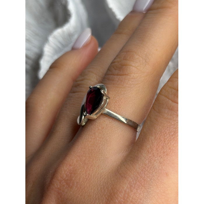925 Sterling Silver Garnet Ring Size 8.5