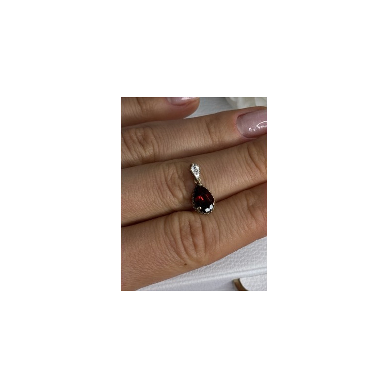 10K YELLOW GOLD GARNET & DIAMOND PENDANT LENGTH 0.70 INCH