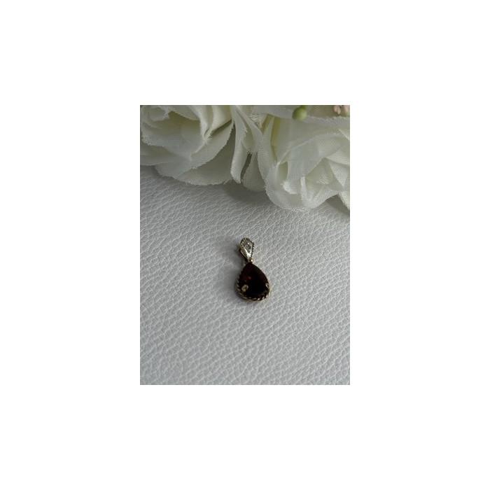 10K YELLOW GOLD GARNET & DIAMOND PENDANT LENGTH 0.70 INCH