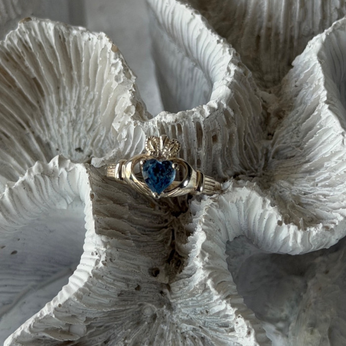 925 Sterling Silver Heart Blue Topaz Ring Size 5.5