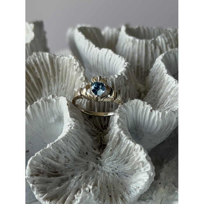 925 Sterling Silver Heart Blue Topaz Ring Size 5.5