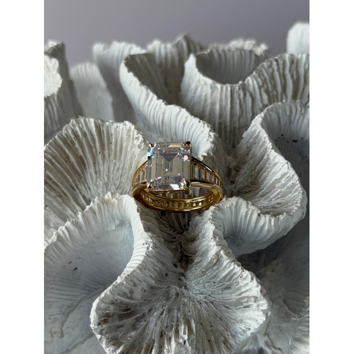 925 Sterling Silver Gold Plated Cz Ring Size 8