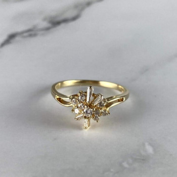 14K Yellow Gold Sapphire & Diamonds Ring Size 7.25