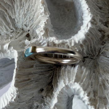 925 Sterling Silver Blue Topaz Ring Size 5.5