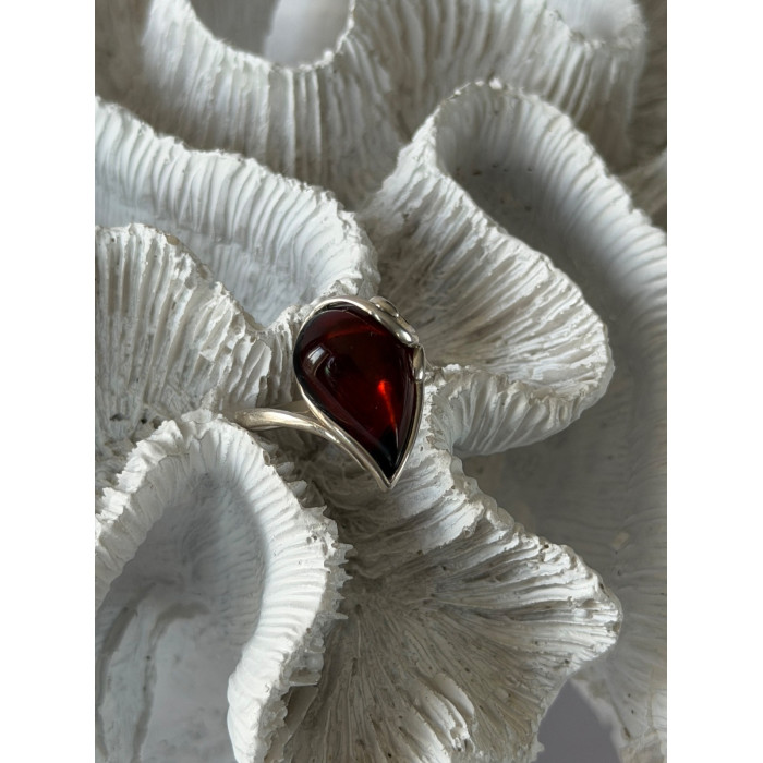 Beautiful Design 925 Sterling Silver Amber Ring Size 9