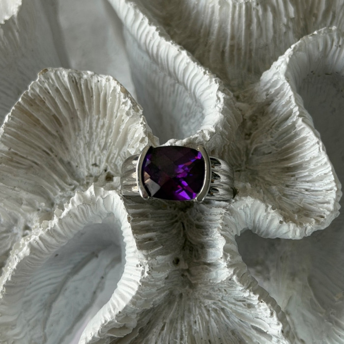 FAS 925 Sterling Silver Amethyst Ring Size 8