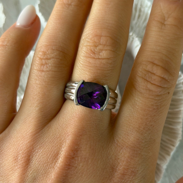 FAS 925 Sterling Silver Amethyst Ring Size 8