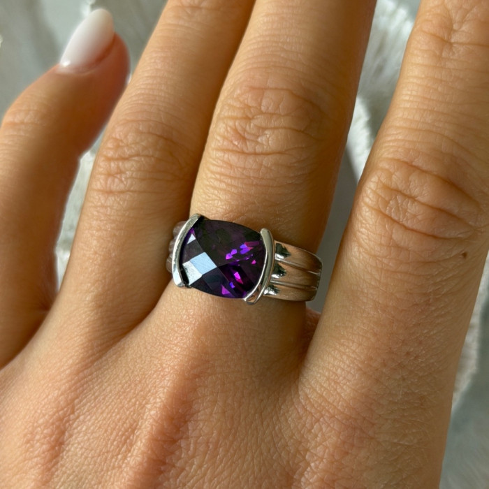 FAS 925 Sterling Silver Amethyst Ring Size 8
